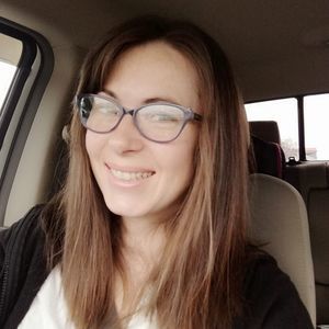 Meet your Posher, Elise